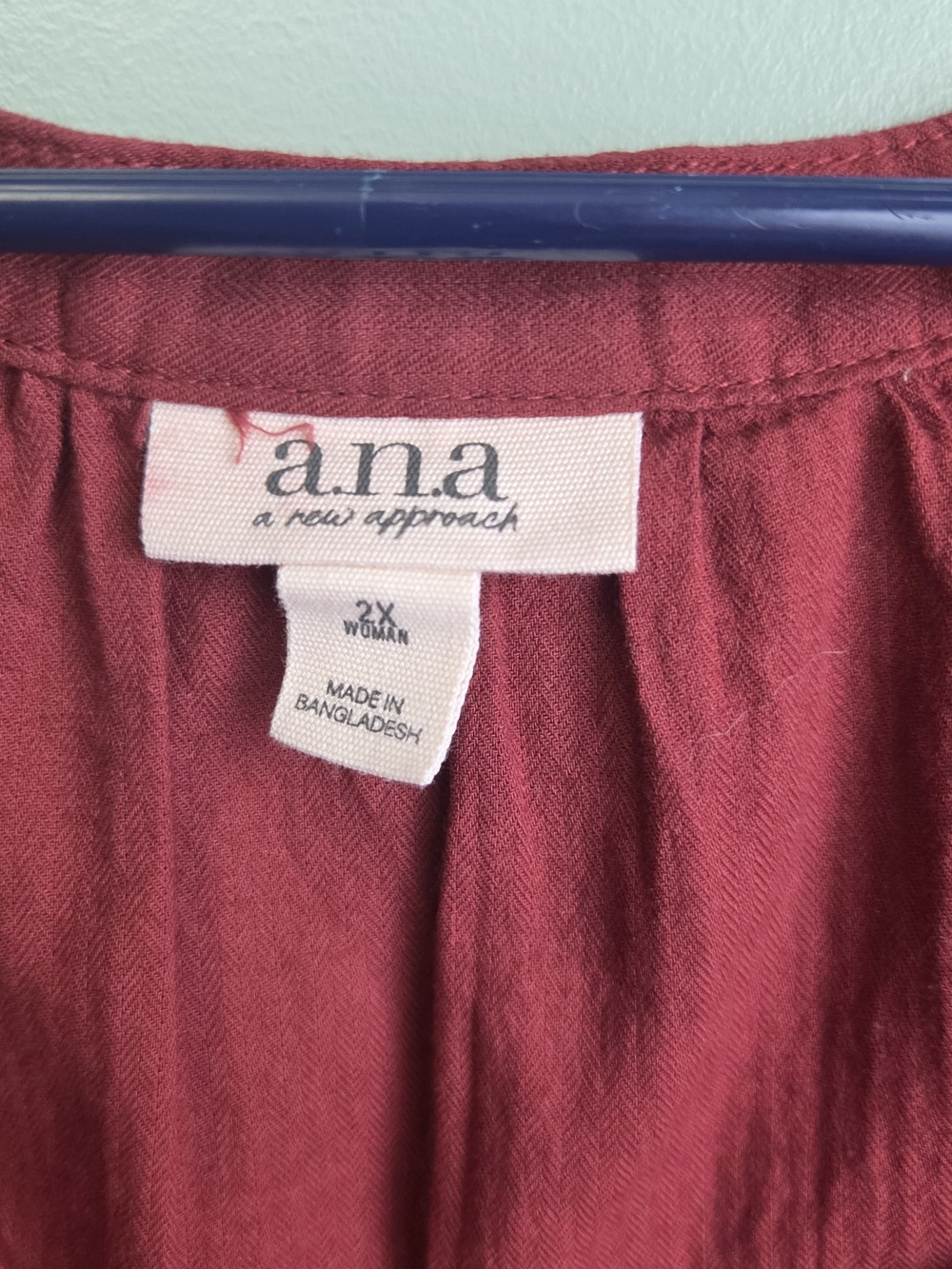 a.n.a Women's Deep Wine V-Neck Tunic Top - Picture 4 of 6